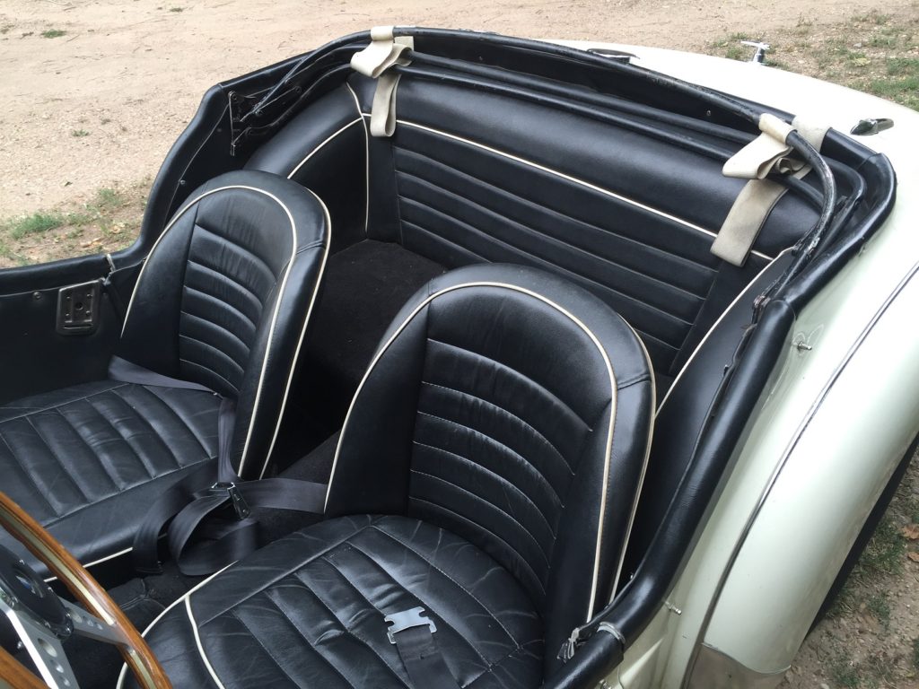 img_2351-int-rear