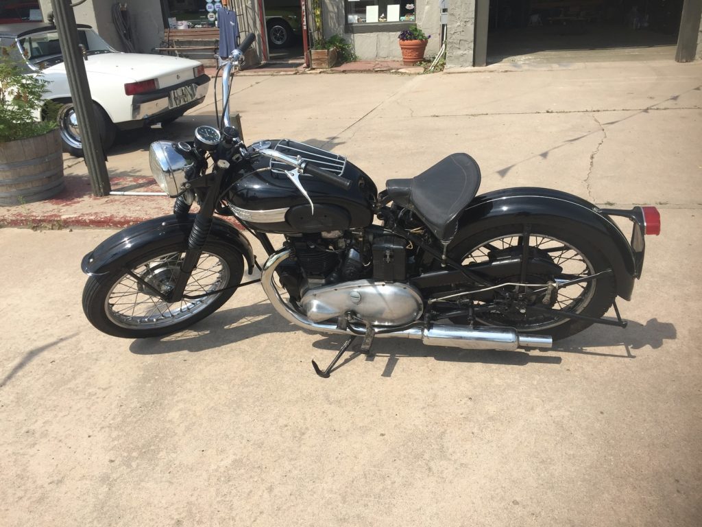 1951 triumph thunderbird deals