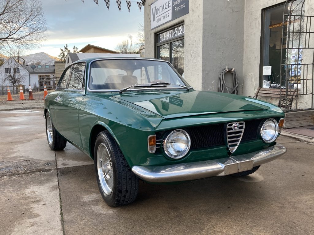 Vintage Motors of Lyons